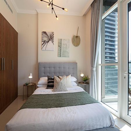 Luxe Apartments Near Dubai Mall Burj Khalifa Pool Gym Parking Ngoại thất bức ảnh